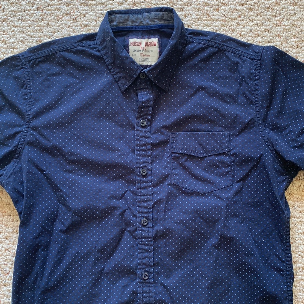 Collared Short Sleeve - Picture 2 of 5